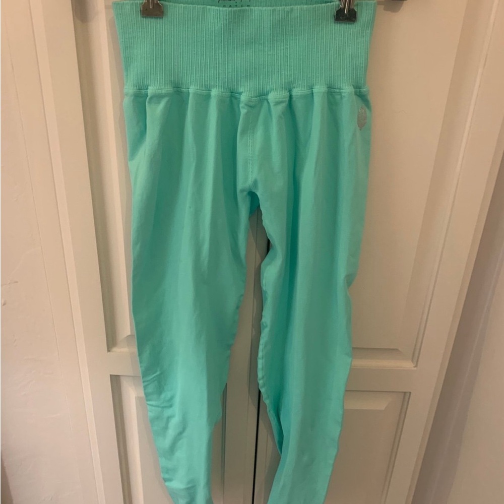 Free People x Hatch maternity good karma leggings